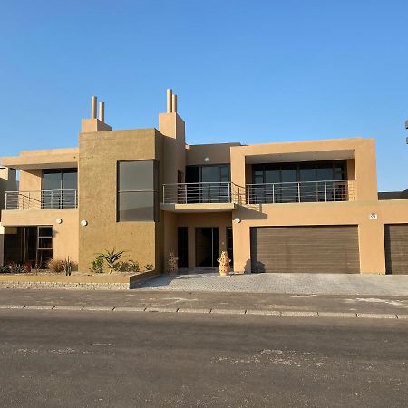 לינה וארוחת בוקר וואלביס ביי Mukulela מראה חיצוני תמונה